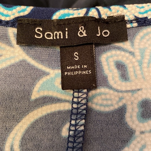 Sami & Jo cold shoulder knit, top navy teal floral 94% poly 6% spandex s… - Picture 10 of 10